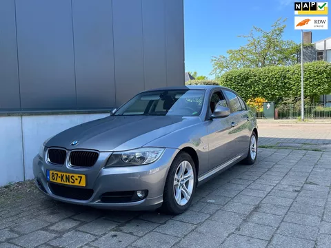 BMW 3-serie 316i leder,navi,pdc,distributieketting vernieuwd!
